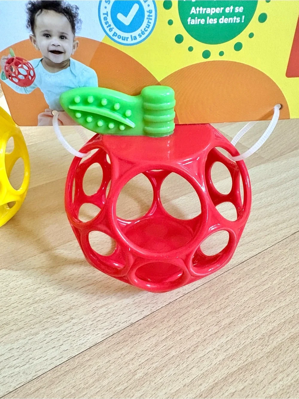 Bright Starts Oball Hold My Own Apple & Pineapple Teether Toys for Newborn
